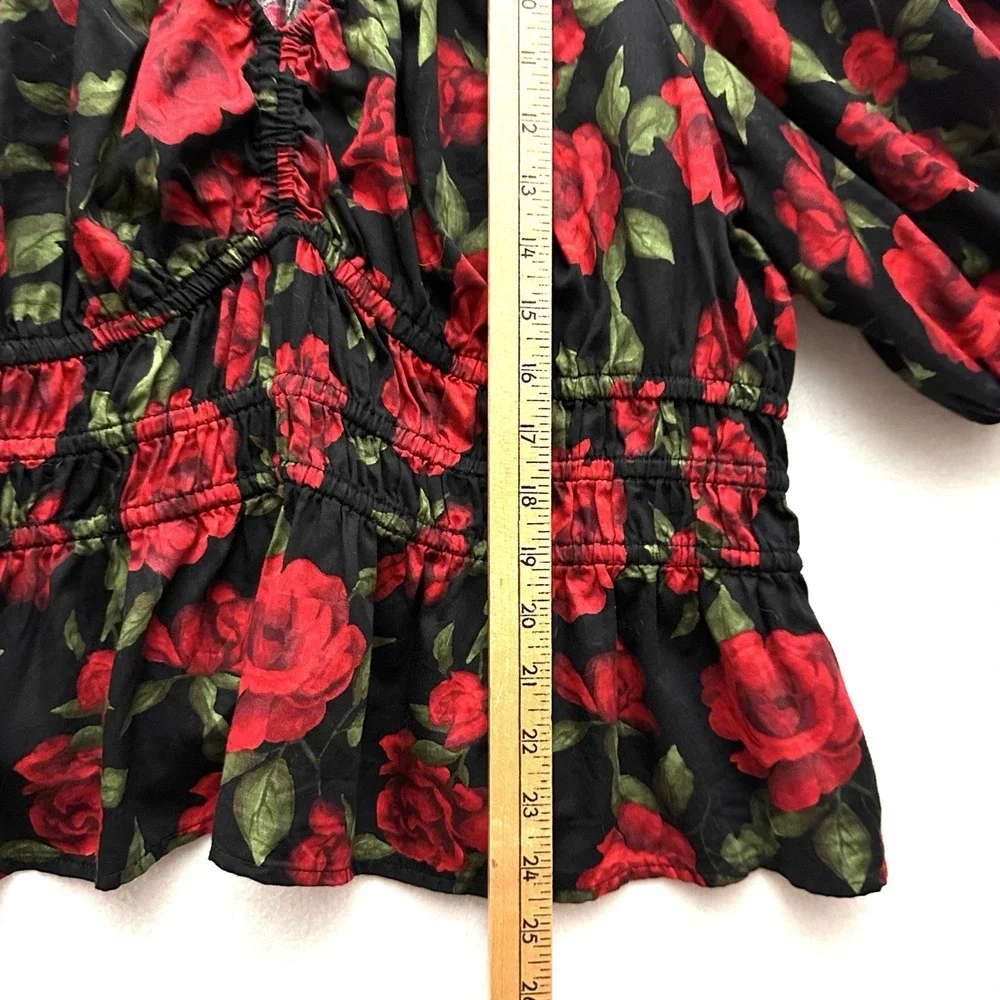 Old Navy XL Smocked Peplum Top Floral Cotton Babydoll Milkmaid Roses Puff Sleeve